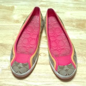 Coach flats